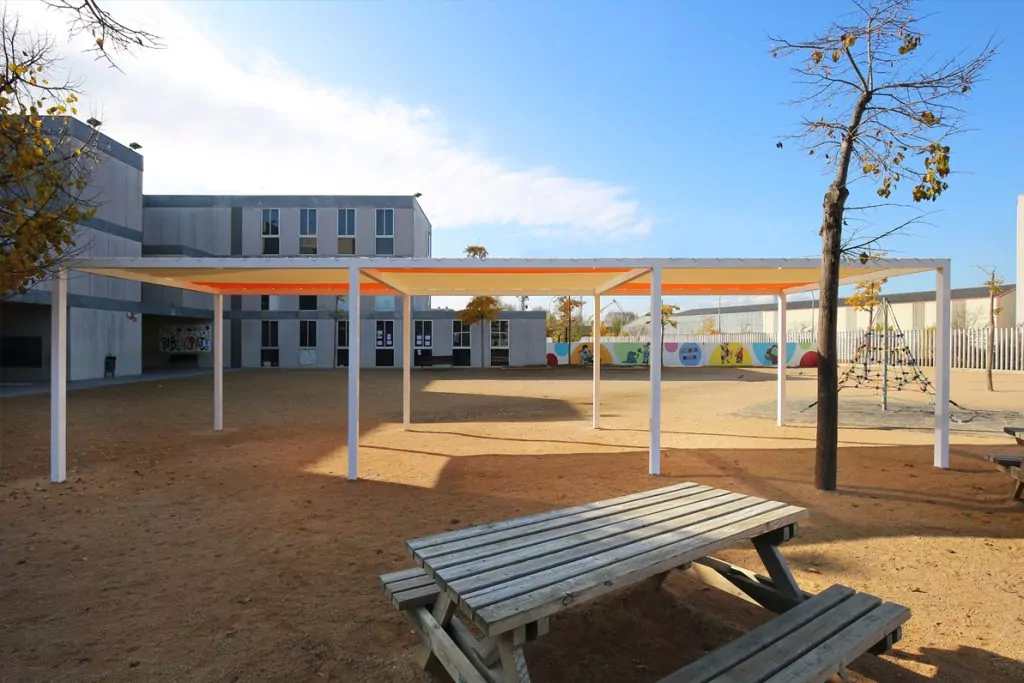 pergola escola marta mata